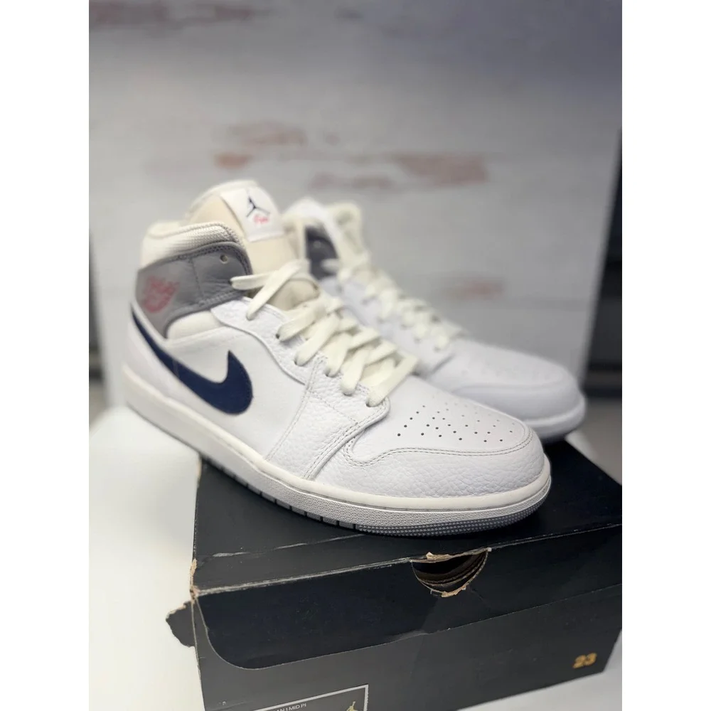 Jordan sophisticated leather ankle